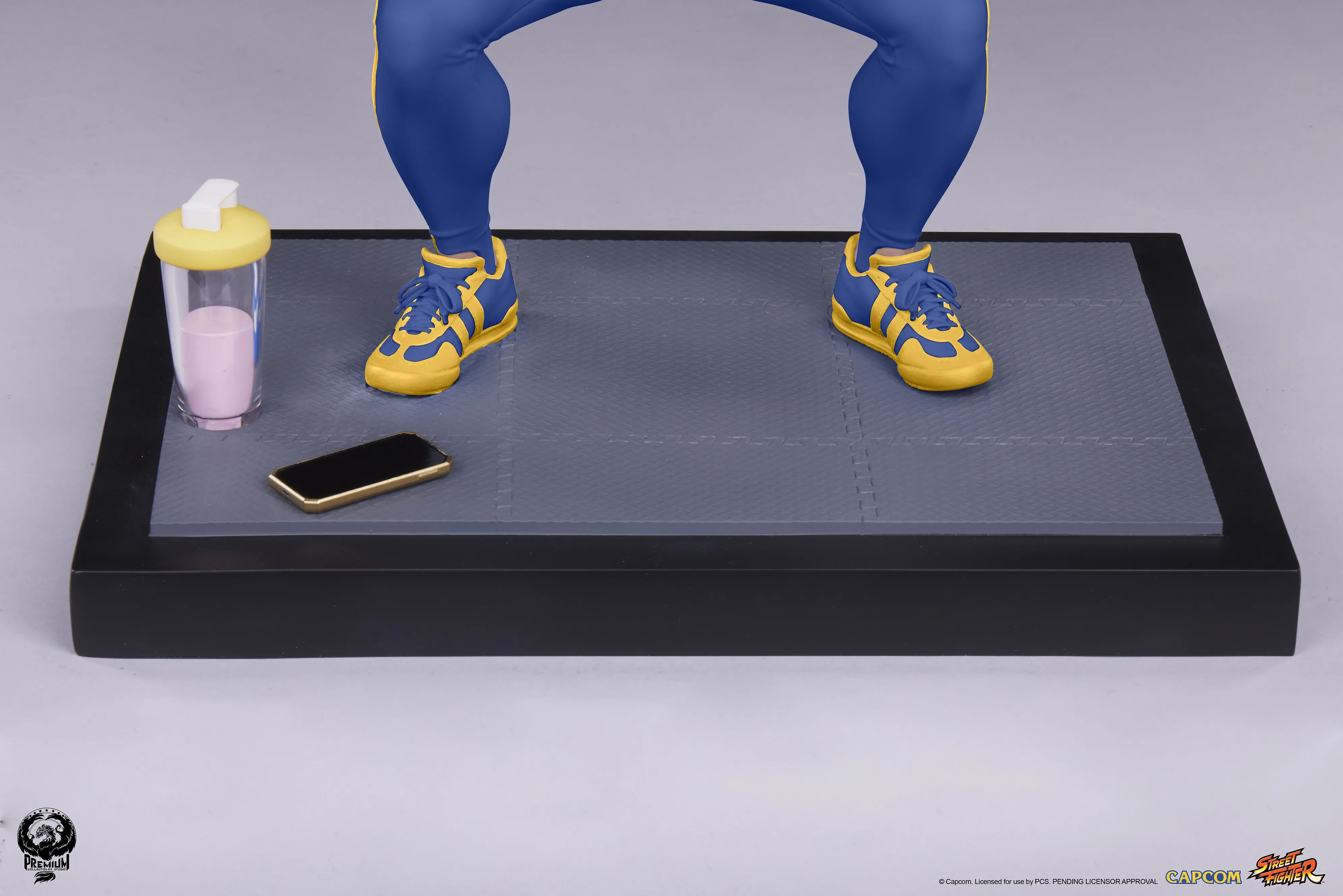 Chun-Li Powerlifting (Alpha) 1/4 Scale Statue