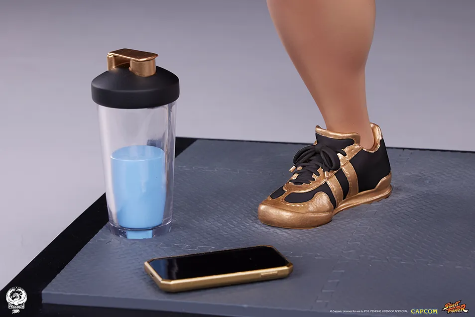 Chun-Li Powerlifting (Battle) 1/4 Scale Statue